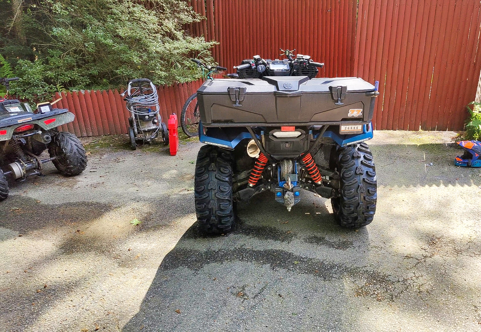 Rear 2019 Yamaha Grizzly 700 Special Edition with Kenda Bear Claw HTR tires